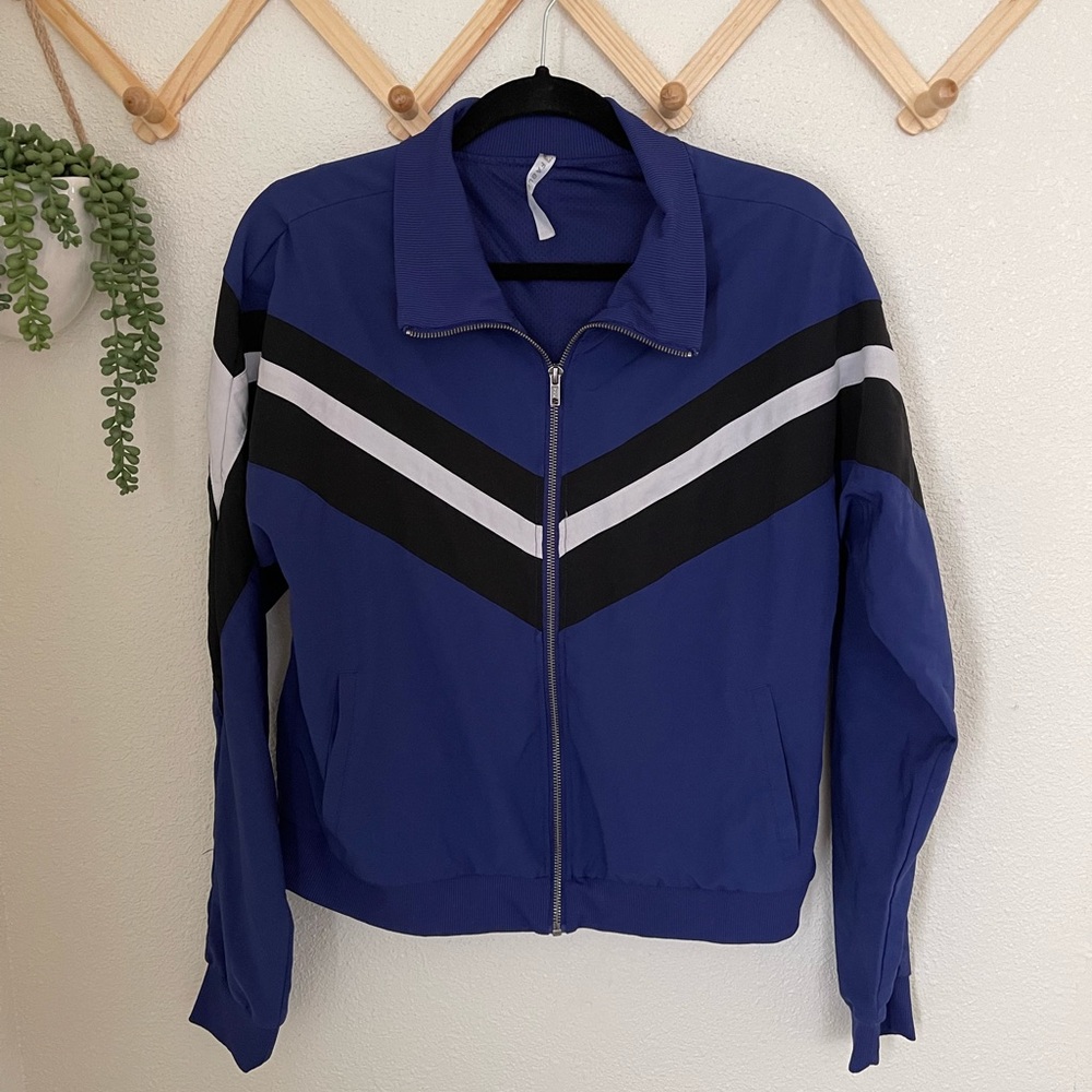 Fabletics Augustus Jacket - Picture 9 of 9